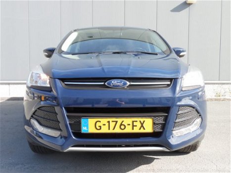 Ford Kuga - 1.5 Trend Trekhaak, stoelverwarming, voorruitverwarming, keyless - 1