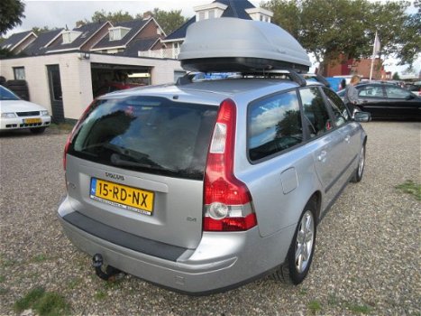 Volvo V50 - 2.4 Momentum AUTOMAAT - Airco / Ecc - 1