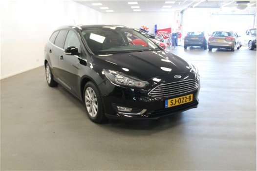 Ford Focus - 1.0 EcoBoost 125pk Titanium Trekhaak - 1