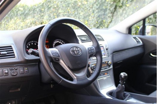 Toyota Avensis Wagon - 1.6 VVTi Business I NAVI. I CRUISE I CAMERA I - 1