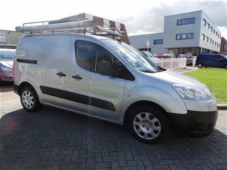 Peugeot Partner - 122 1.6 HDI L1 XR Airco, Navigatie, Imperiaal Schuifdeur - 1