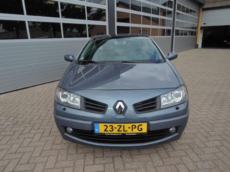 Renault Mégane coupé cabriolet - 2.0-16V Tech Line - 1