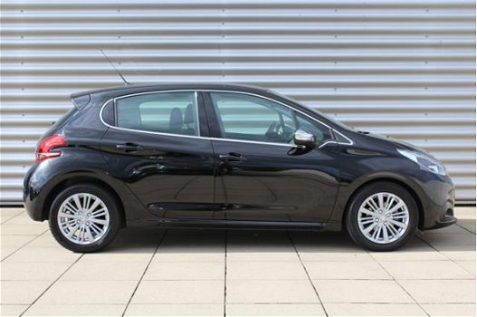 Peugeot 208 - 1.6HDI 100pk Allure NAVI CLIMA CRUISE - 1