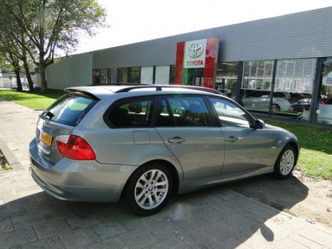 BMW 3-serie Touring - 320i 150pk Clima/Cruise /PDC - 1