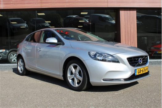 Volvo V40 - 1.6 D2 Kinetic - 1