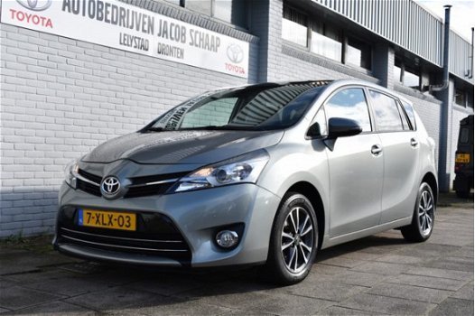 Toyota Verso - 1.8 VVT-i Business Automaat | Panoramadak | Navi | Trekhaak 1.300kg geremd | - 1