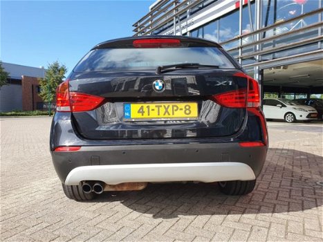 BMW X1 - 2.0i sDrive Business 1e eigenaar - 1