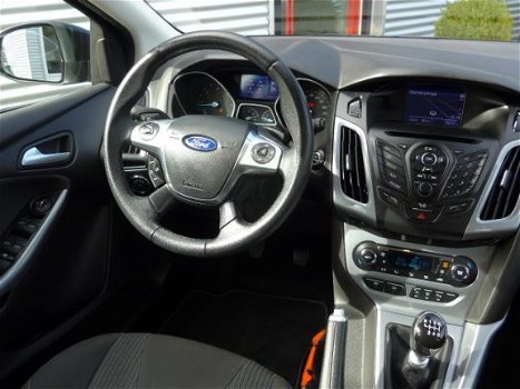 Ford Focus Wagon - 1.6 TDCI ECOnetic Lease Titanium NAVI-CLIMA-PDC V+A-XENON - 1