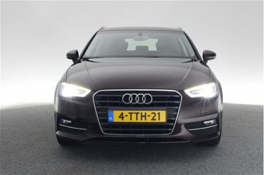 Audi A3 Sportback - 1.2 TFSi 105 pk S tronic Ambiente Pro Line Plus / xenon / navi / clima / 16