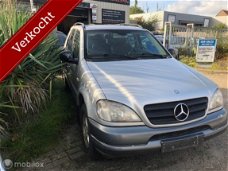 Mercedes-Benz M-klasse - 270 CDI