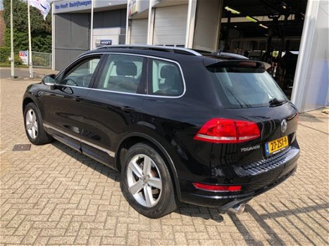 Volkswagen Touareg - 3.0 TDI R-line (bj 2012) PANORAMA|LEDER|NAVIGATIE - 1