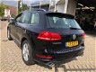 Volkswagen Touareg - 3.0 TDI R-line (bj 2012) PANORAMA|LEDER|NAVIGATIE - 1 - Thumbnail