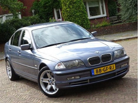 BMW 3-serie - 330xi 231PK+ / automaat *NAP - 1