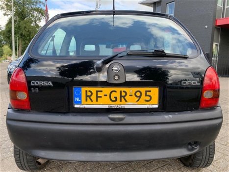 Opel Corsa - 1.4i Swing APK Zwart Leuke Auto - 1