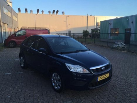 Ford Focus - 1.6 TDCi Trend AIRCO / NWE APK 08-01-2021 / CRUISE CONTROL / RADIO CD MP3 AUX / BLUETOO - 1