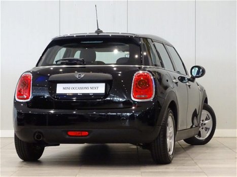 Mini Mini One - Hatchback Business 5 deurs / Navigatie / Airconditioning / Bluetooth / USB / Apple C - 1