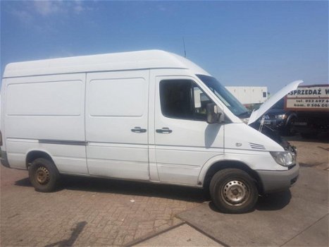 Mercedes-Benz Sprinter - 1