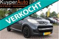 Peugeot 107 - 1.0-12V XR 5 drs airco /parkeersensoren - 1 - Thumbnail