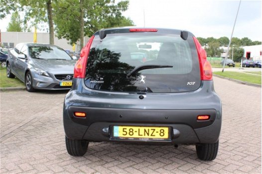 Peugeot 107 - 1.0-12V XR 5 drs airco /parkeersensoren - 1