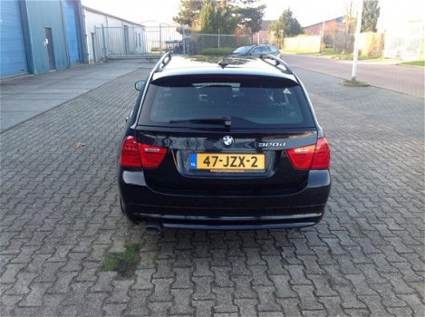 BMW 3-serie Touring - 320d Business Line zeer netjes en goed onderhouden - 1