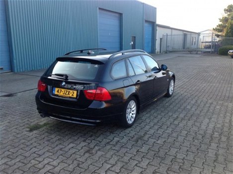 BMW 3-serie Touring - 320d Business Line zeer netjes en goed onderhouden - 1