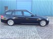 BMW 3-serie Touring - 320d Business Line zeer netjes en goed onderhouden - 1 - Thumbnail