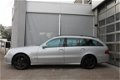 Mercedes-Benz E-klasse Combi - 200 K. Avantgarde/Automaat/Navi/Pts/Clima/Cruise/Zonnedak/Xenon/19 in - 1 - Thumbnail