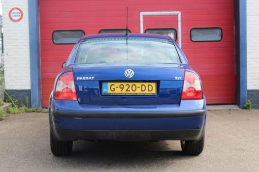 Volkswagen Passat - 2.0 Comfortline Airco, APK 12/2020, ESP - 1