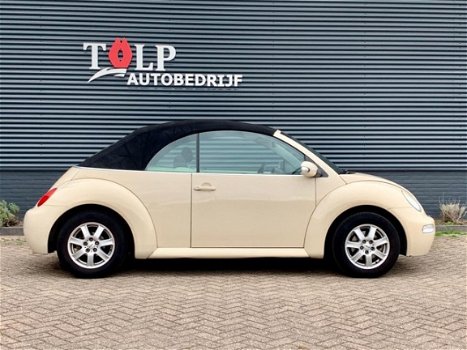 Volkswagen New Beetle Cabriolet - 2.0 - 1