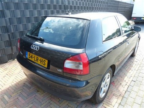 Audi A3 - 1.8 5V AMBITION/ CLIMA/ LEER - 1