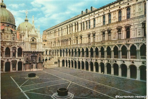 Italie Venezia Palazzo Ducale Cortile 1 - 1