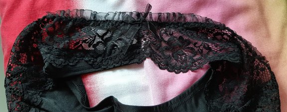 Zwart kanten Hunkemoller brazilian, maat Large - 4