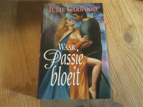 julie garwood - 1