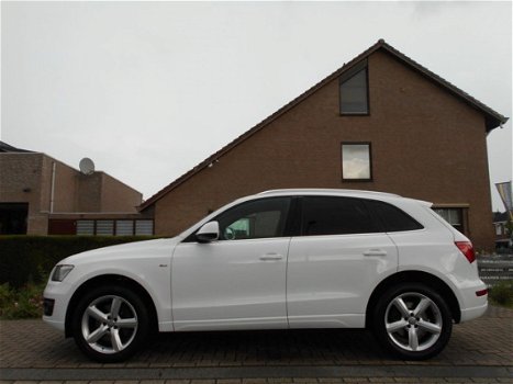 Audi Q5 - 3.2FSI QUATTRO S-LINE PANORAMADAK/NAVIGATIE/LEER/XENON/LED/PDC - 1