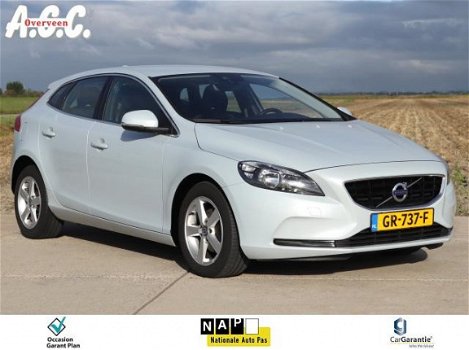 Volvo V40 - 2.0 D2 Momentum Navi PDC ECC 118.000km - 1