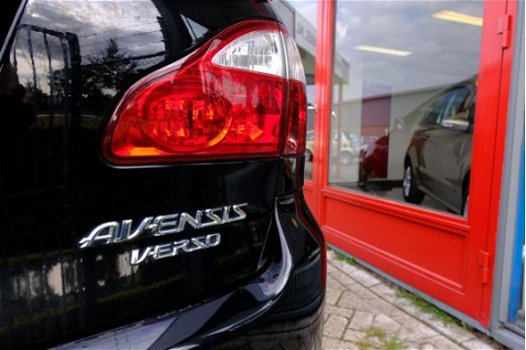 Toyota Avensis Verso - 2.0i Linea Luna Clima/Dealer onderhouden/APK sept 2020 - 1