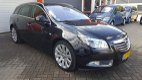 Opel Insignia Sports Tourer - 2.0 T Edition 4x4 leder clima pdc enz - 1 - Thumbnail