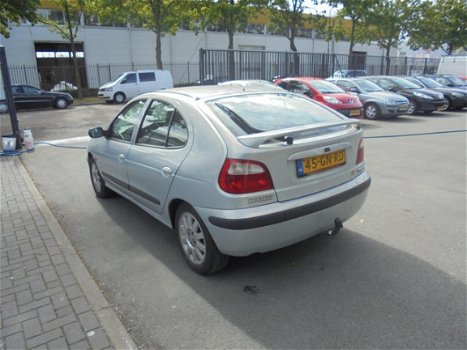 Renault Mégane - 1.6-16V Expression - 1