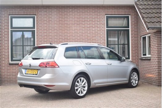 Volkswagen Golf Variant - 1.6 TDI 110pk Highline Ecc Pdc Camera Leder Massage Navigatie - 1