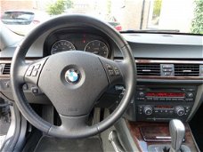 BMW 3-serie - 318i Executive Automaat