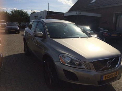 Volvo XC60 - D5 AWD SUMMUM - 1