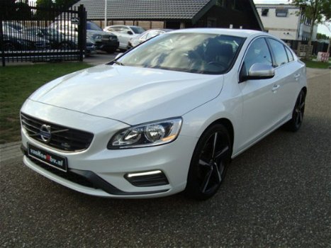 Volvo S60 - 1.6 D2 R-Design - 1