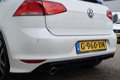 Volkswagen Golf - 1.6 TDI Lounge R Optic Dealer onderhouden - 1 - Thumbnail