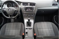 Volkswagen Golf - 1.6 TDI Lounge R Optic Dealer onderhouden