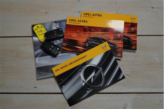Opel Astra Sports Tourer - 1.4 Turbo Cosmo Navigatie - 1