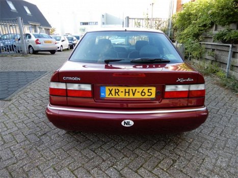 Citroën Xantia - 2.0i-16V 100000 dkm Airco - 1