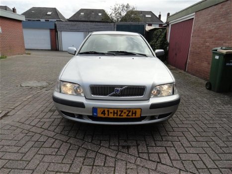 Volvo V40 - 1.6 ( KM 300458 NAP AIRCO) - 1