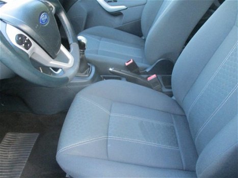 Ford Fiesta - 1.4 Titanium Climate Control APK 12-2020 - 1