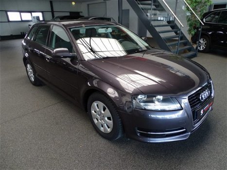 Audi A3 Sportback - 1.6 TDI Attraction Cruise, Navi, Ecc, LM velgen Business Edition - 1