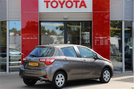 Toyota Yaris - 1.0 VVT-i Energy *NAVIGATIE / PARKEERCAMERA - 1